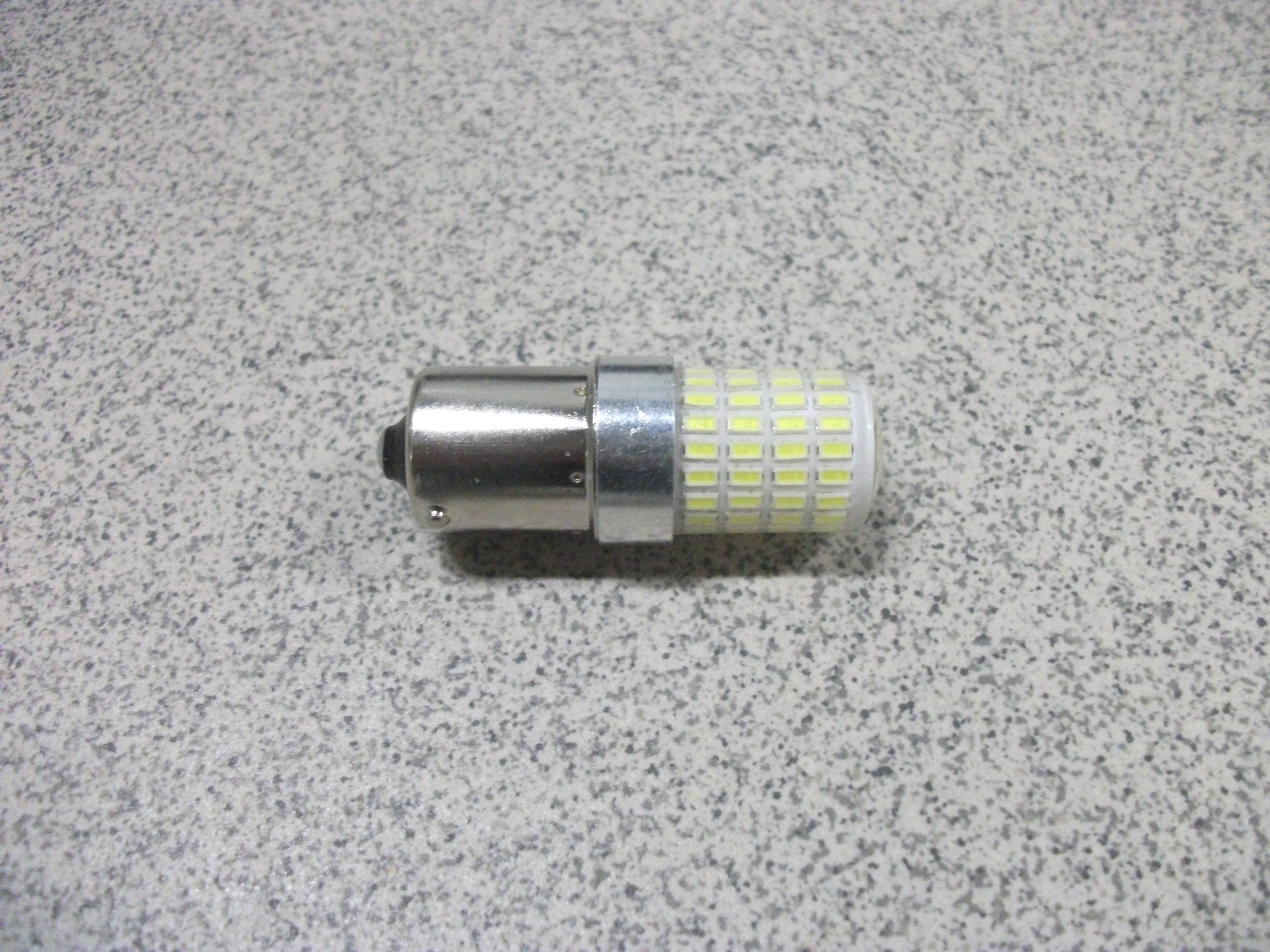 S 25 Светодиод  1-но контактный  144 SMD + линза   12-24V  смещенная