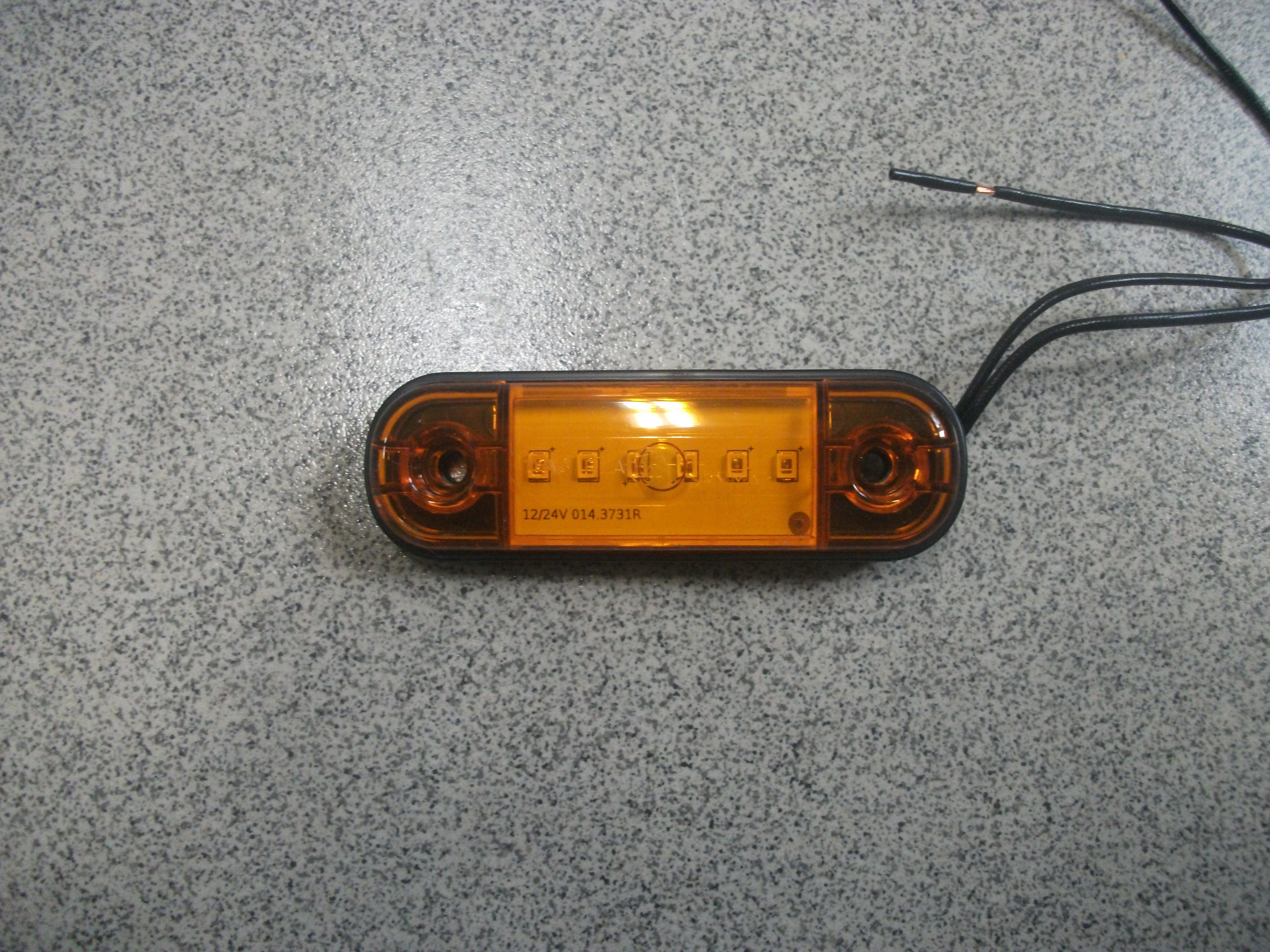 Фонарь   Габаритный  контурный   диодный   ЖЕЛТЫЙ   ан.ОГ-40  (6 диодов)(12-24V)  SLIM  014.3731-22