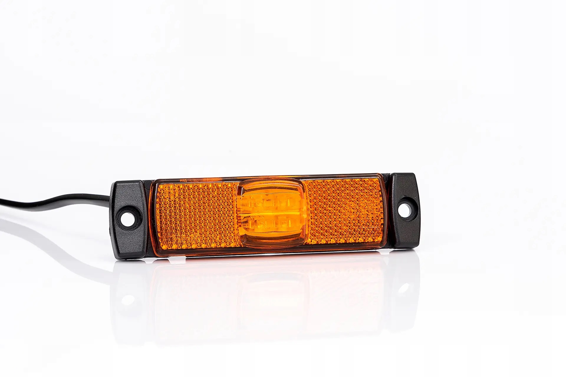Фонарь   Габаритный  контурный   диодный   ЖЕЛТЫЙ   FRISTOM  12-30v   FT017ZLED