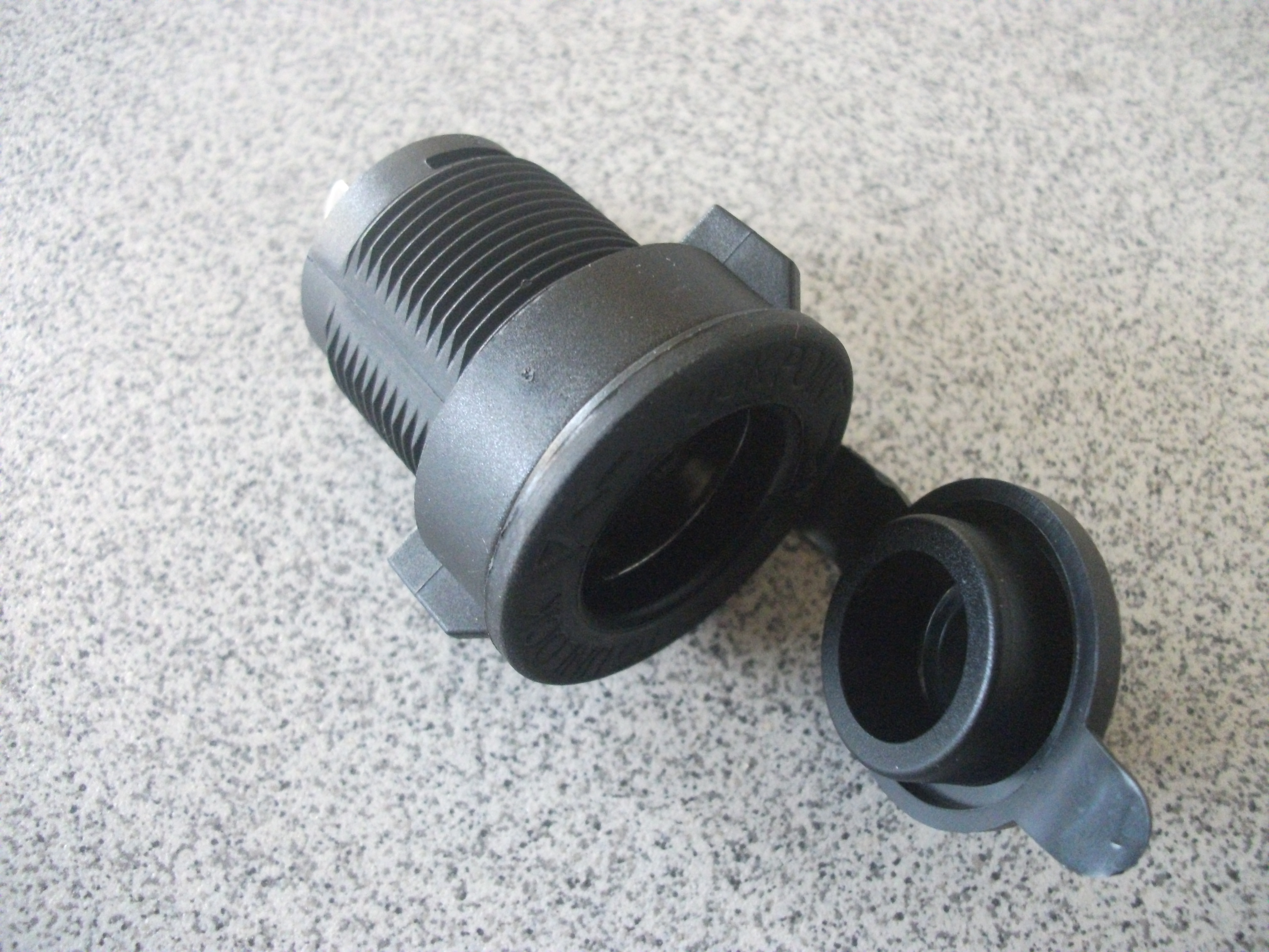 USB разъем 12/24В 3 и 3А  под закрутку TUPE-C S870