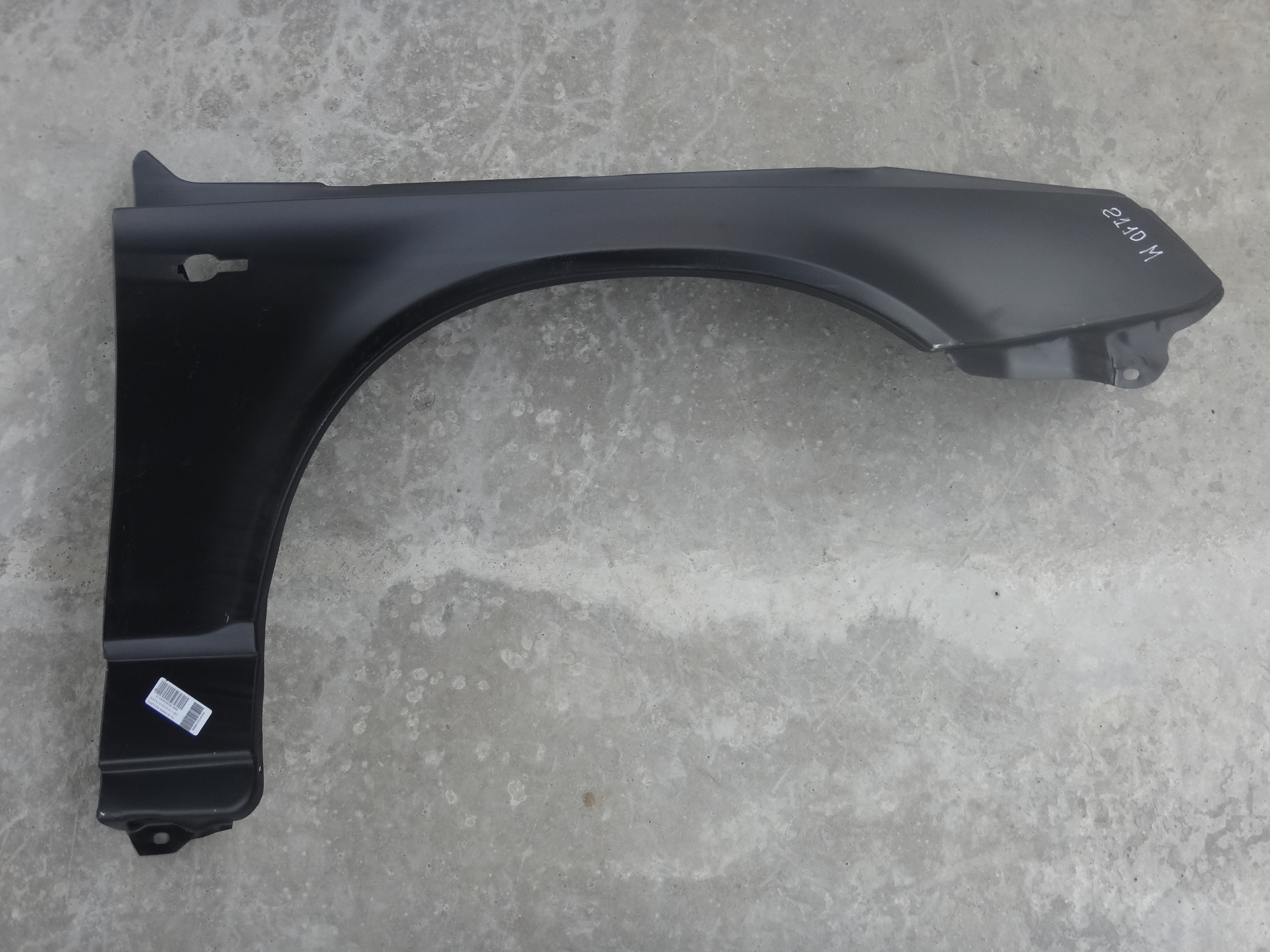 Крыло переднее правое     2110 М