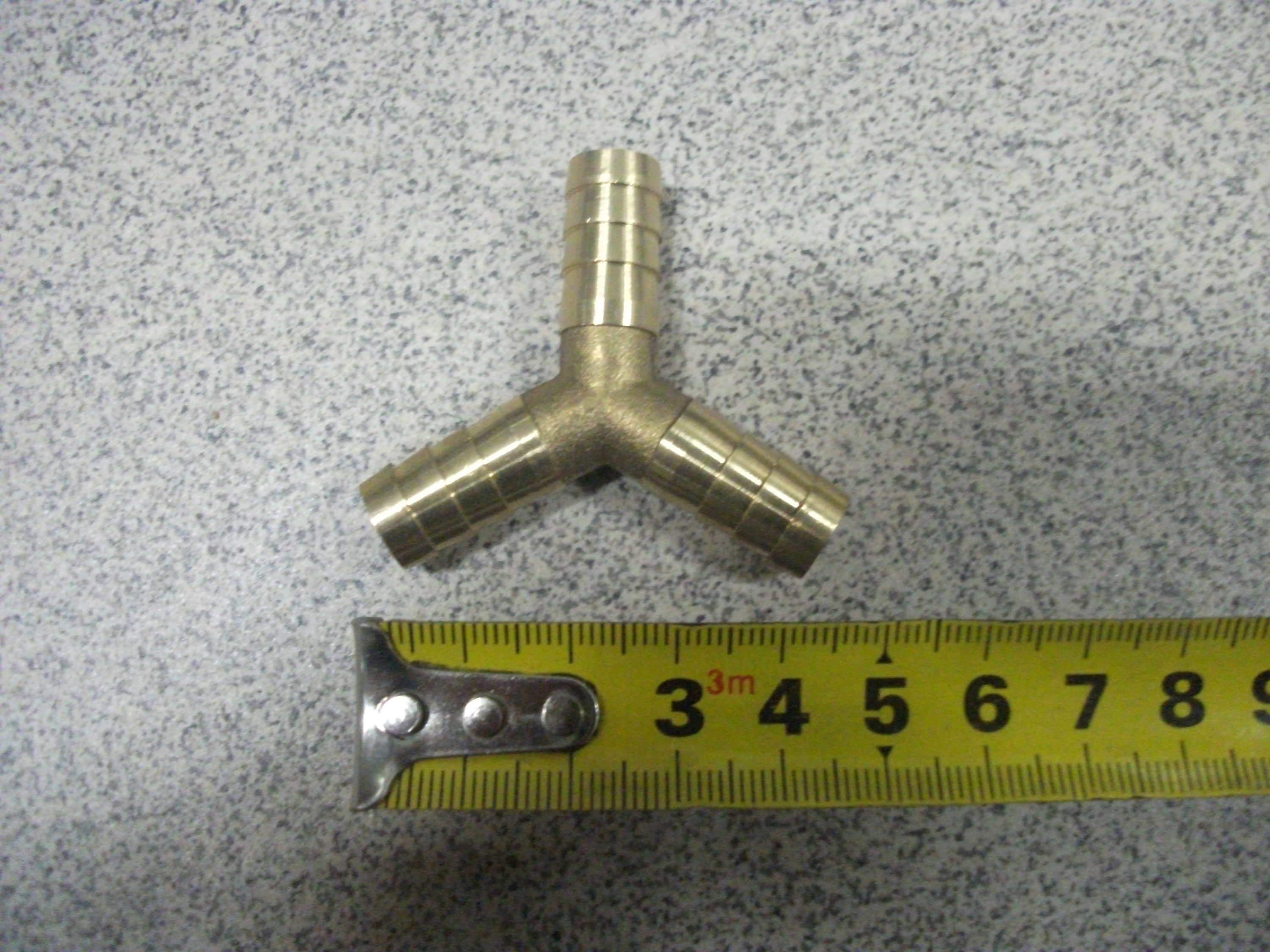 Переходник сист охлаж  (ф10)  Тройник  Y-образный  латунь