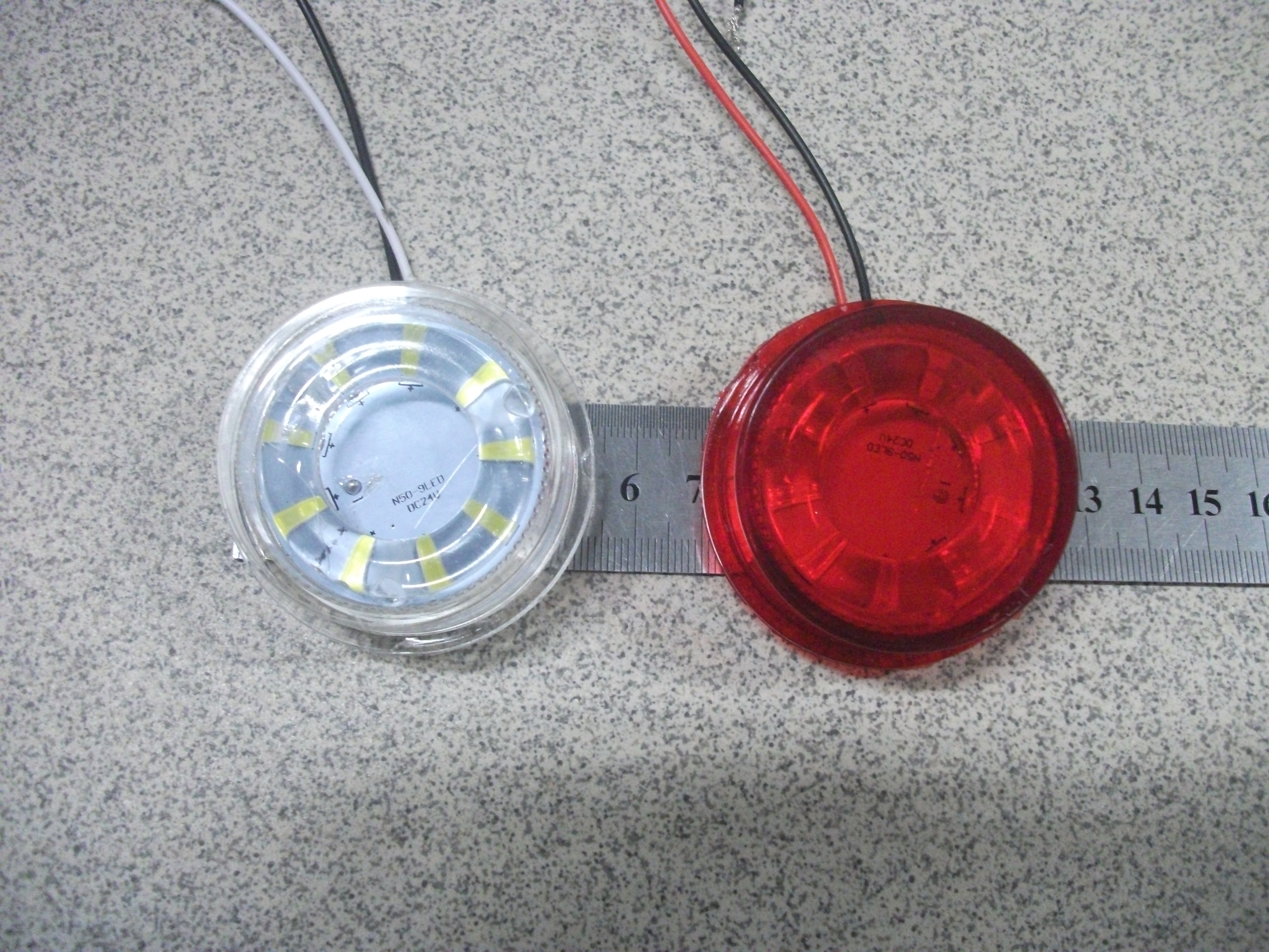 Элемент светодиодный  ФГ1-17.3716-04   9 LED   12-24V     КРАСНЫЙ/БЕЛЫЙ