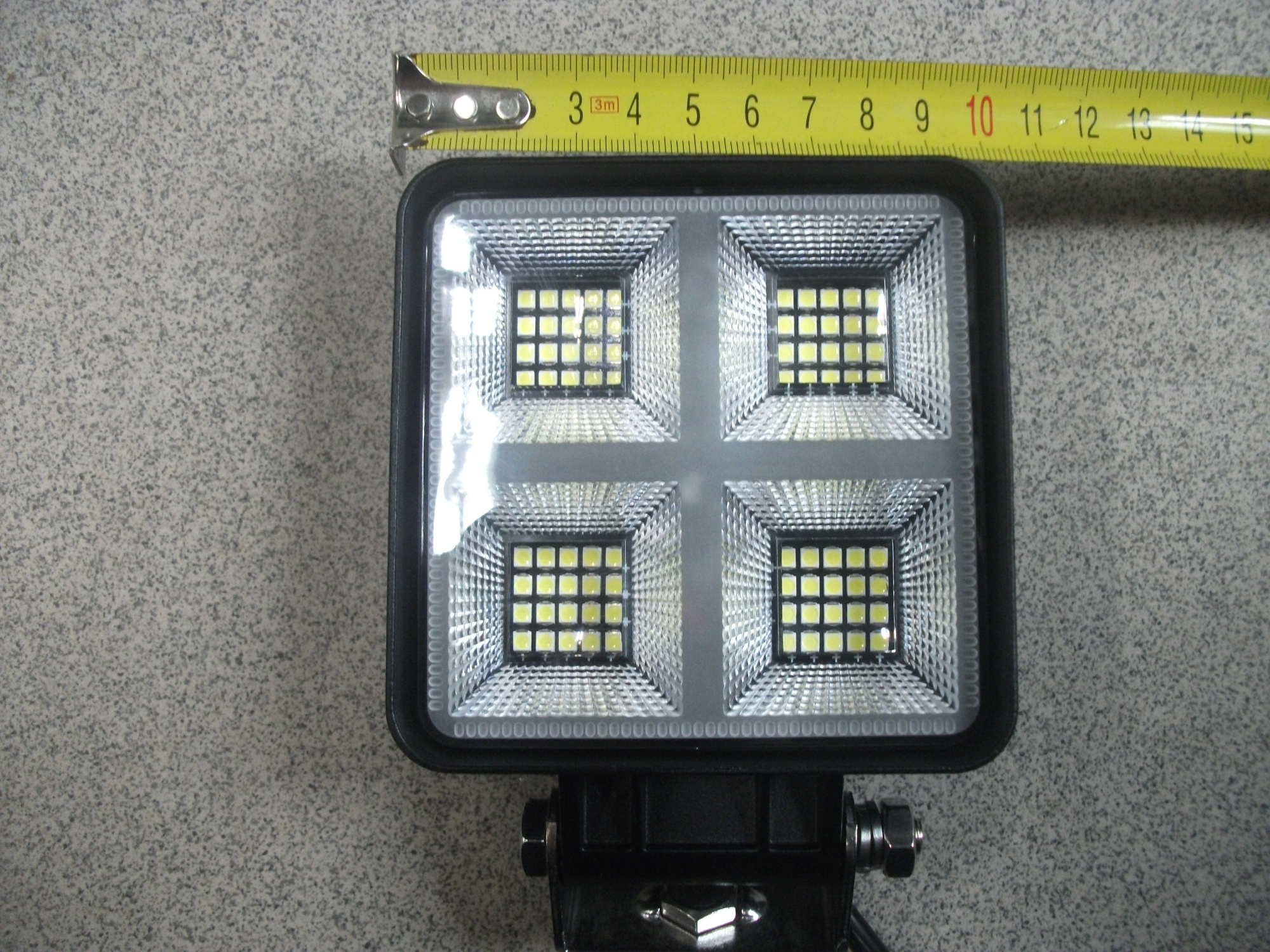 Фара   Противотуманная   квадратная LED фара - 4 секции: арт. UZ-013