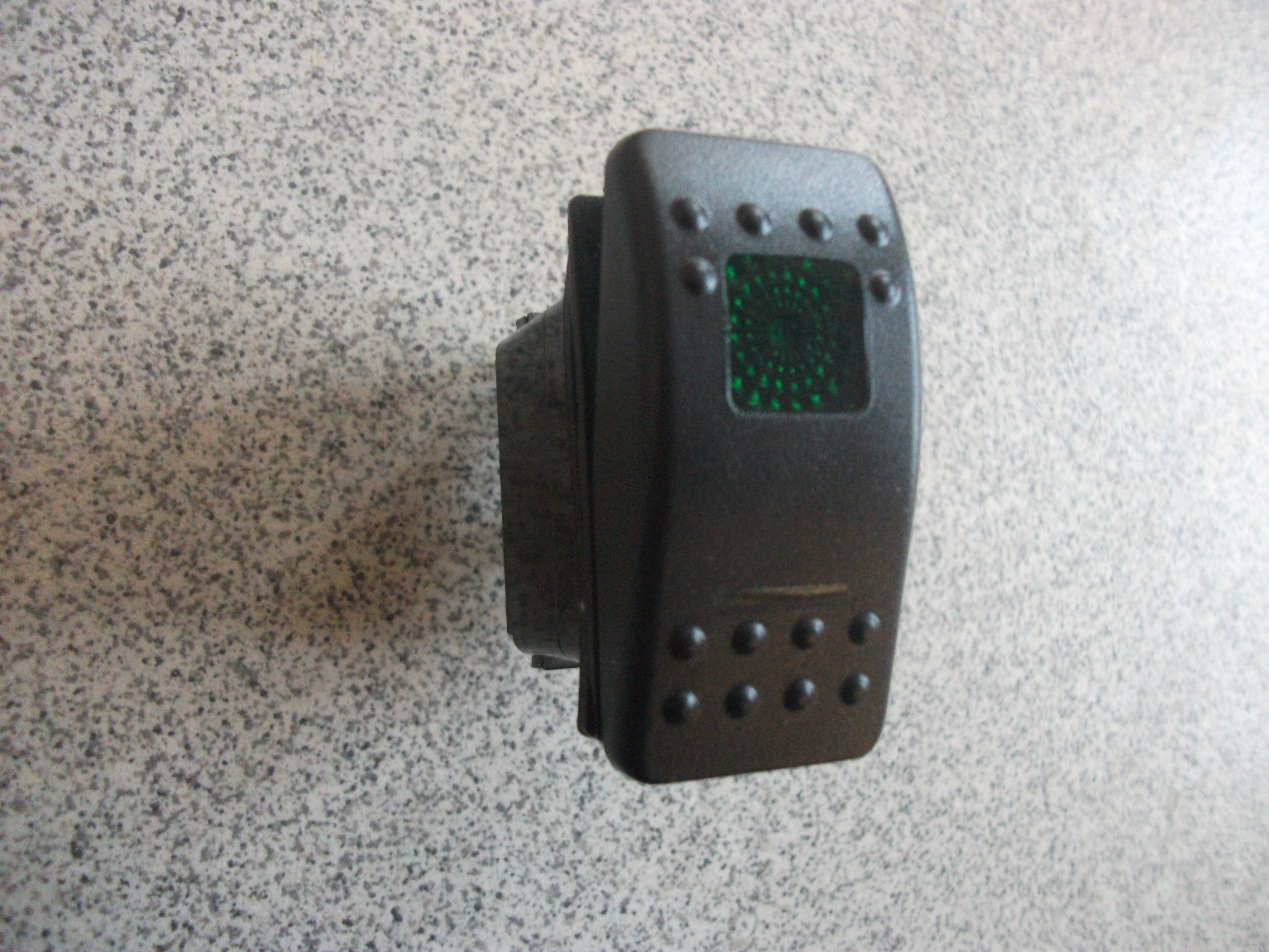 Переключатель  клавишный SF50713-4-A6BG, (ON)-OFF-ON  зеленый