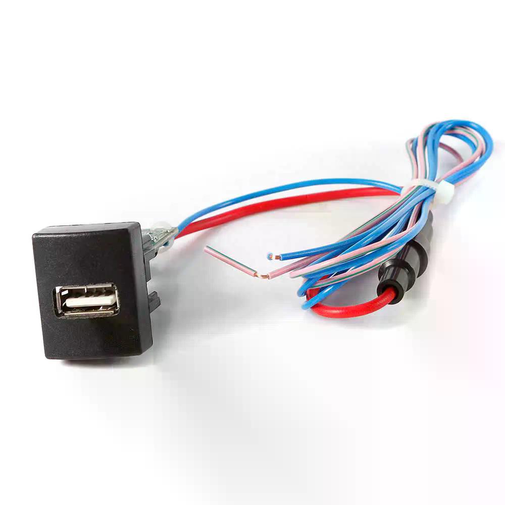 АЗУ  USB 1 гнездо штатнай Гранта,Приора