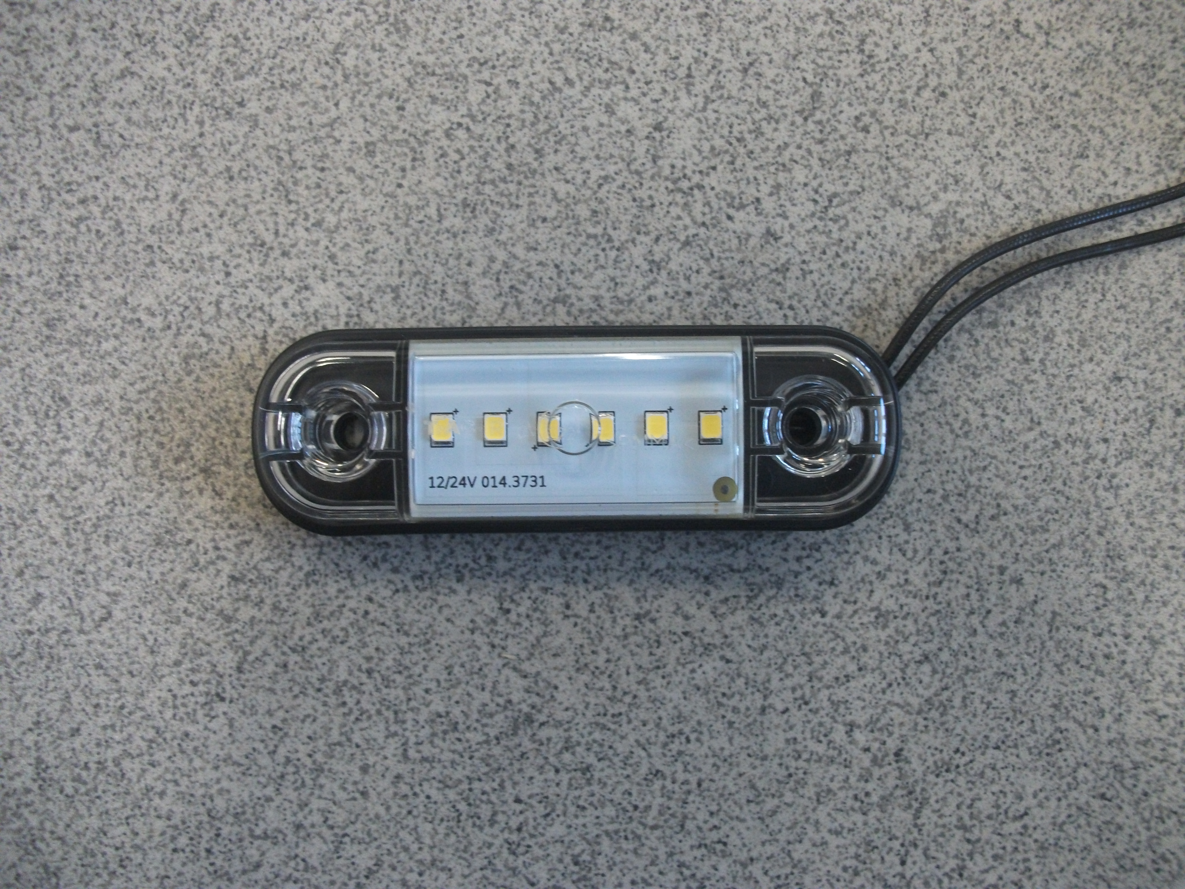 Фонарь   Габаритный  контурный   диодный   БЕЛЫЙ   ан.ОГ-40  (6 диодов)(12-24V)  SLIM  014.3731-20