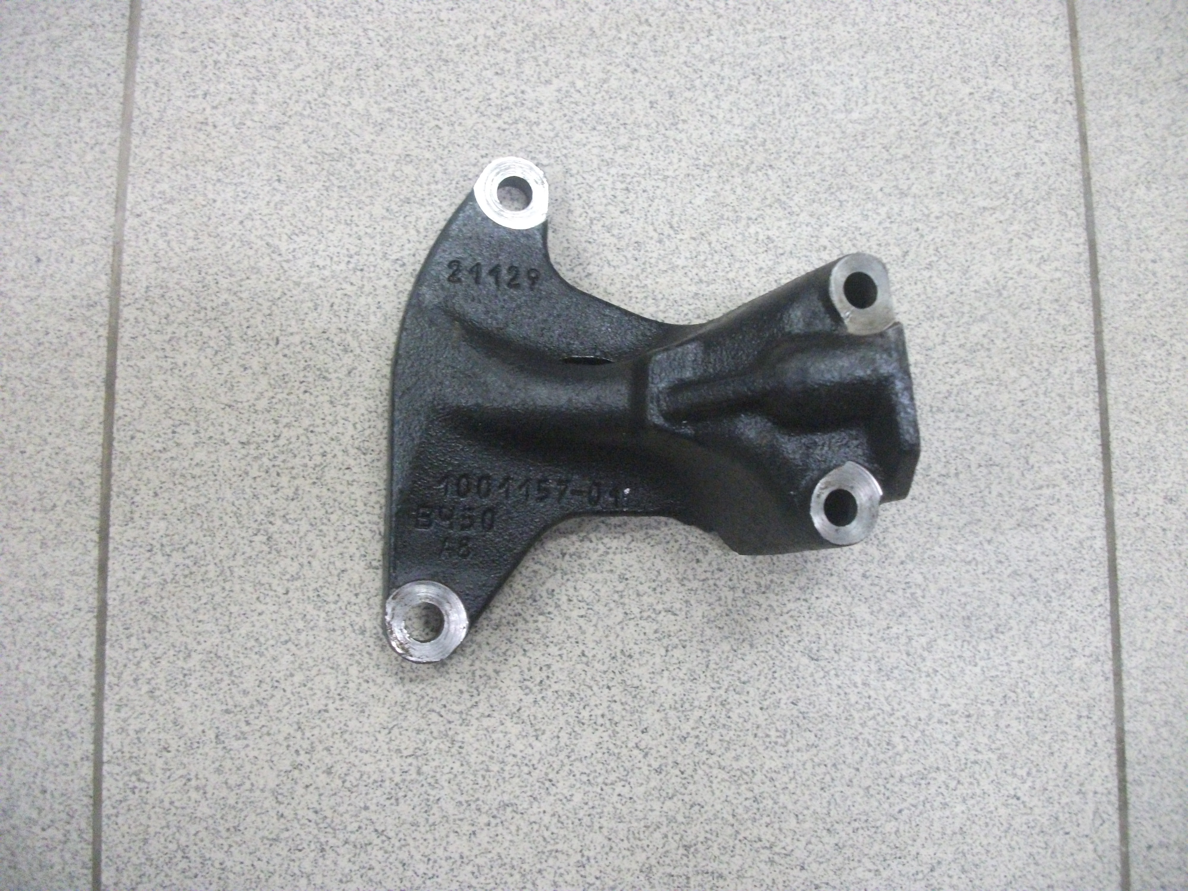 Кронштейн  Двигателя  VESTA,X-RAY  Правый  с дв.21129     21129-1001157-01